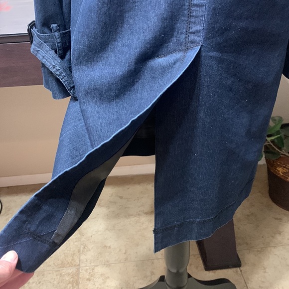 Focus 2000 Trench Coat Size 8 - Picture 6 of 8